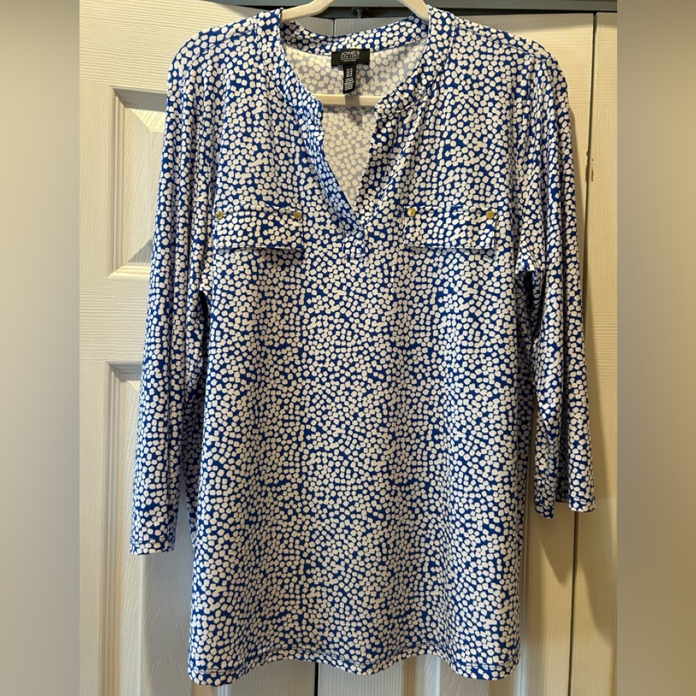 Blue and White Patterned Women's Top